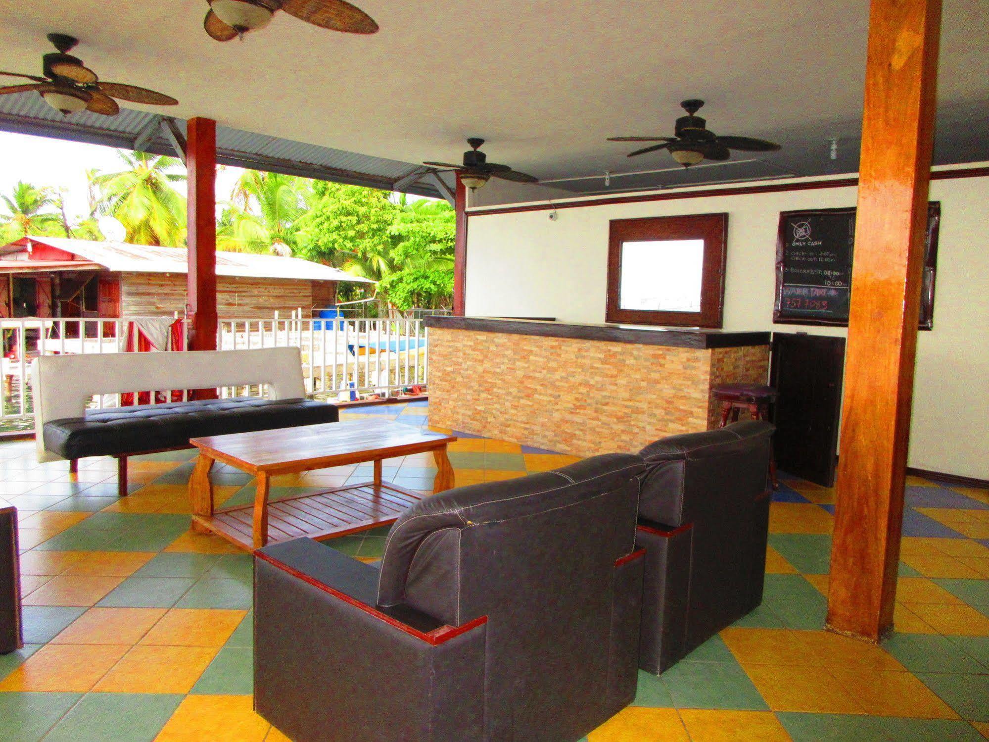 Los Balcones Over The Sea Hotel Bocas del Toro Экстерьер фото